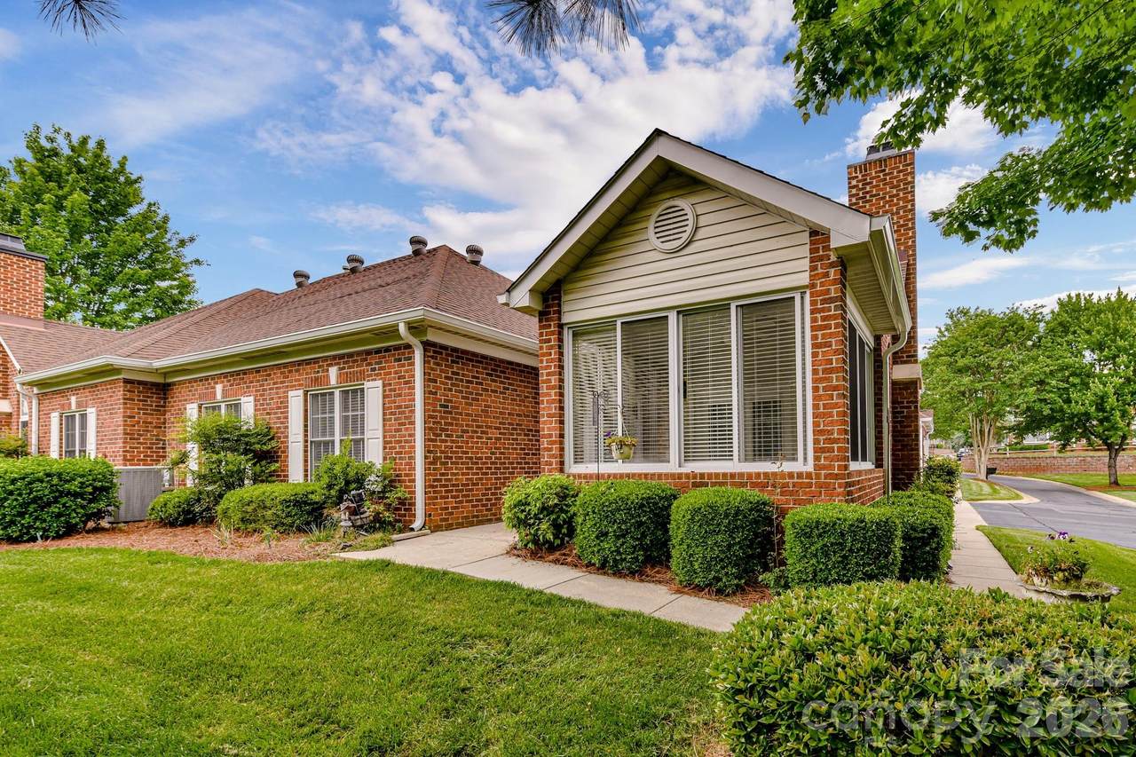 8629 Windsor Ridge Drive - Photo 1