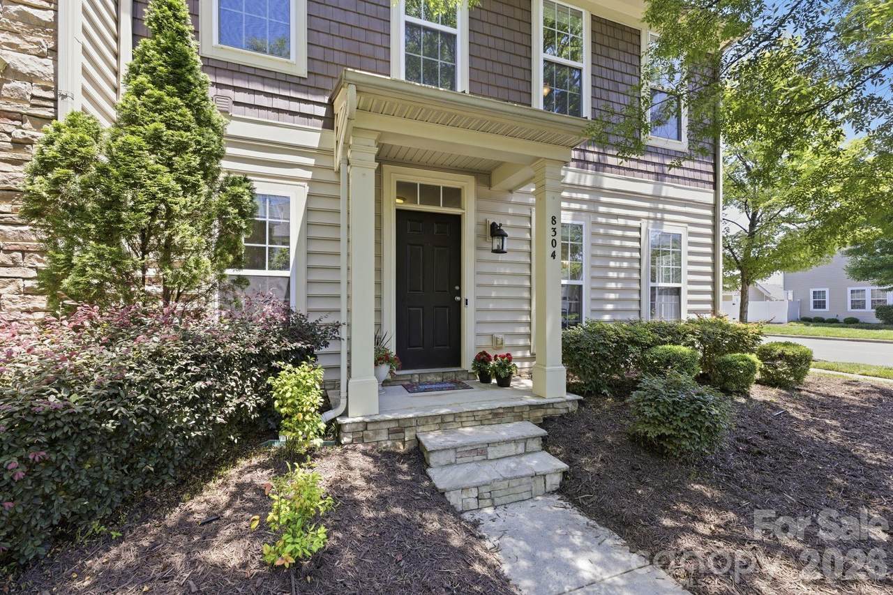 8304 Viewpoint Lane - Photo 1