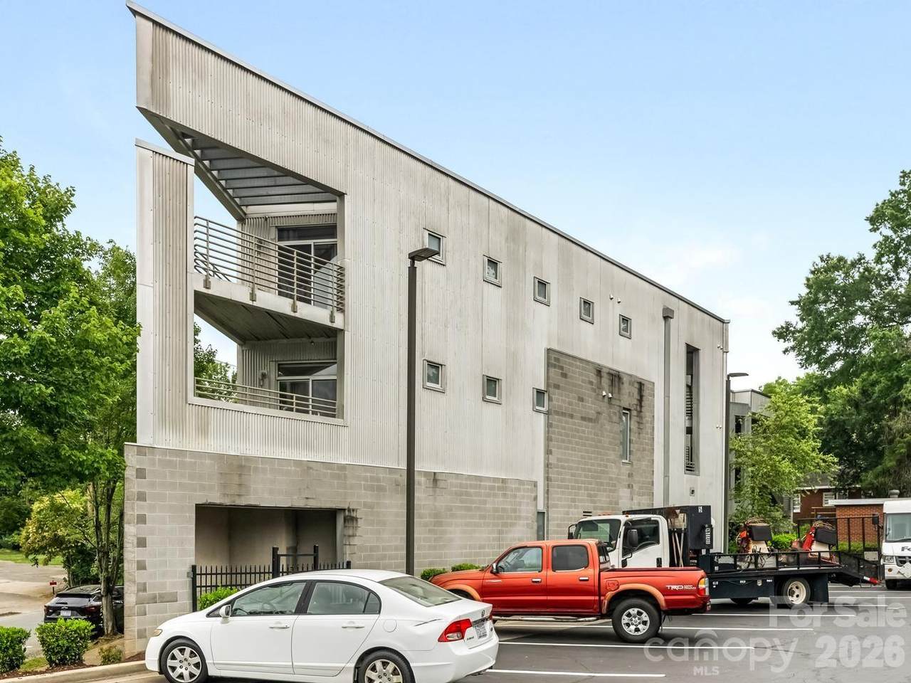 1600 Fulton Avenue - Photo 1