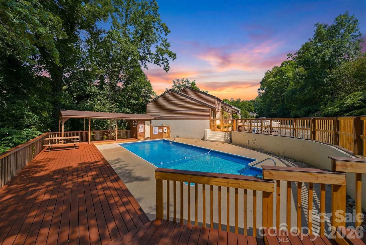1420 11th Street Drive - Photo 1