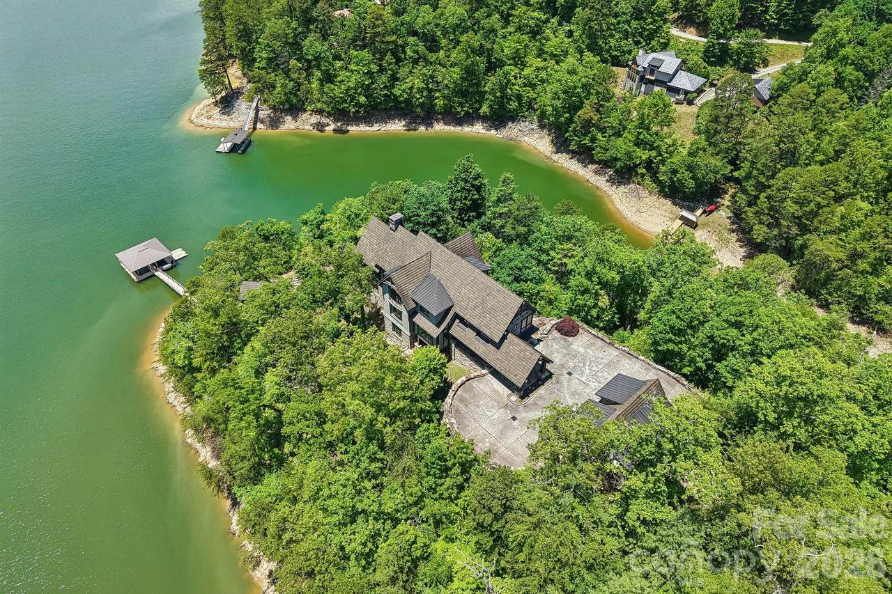 410 Lakewood Drive - Photo 1