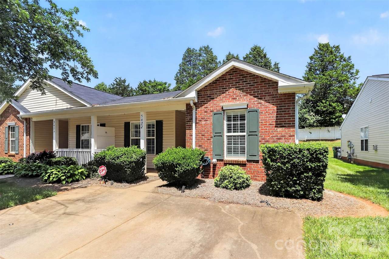 5422 Harris Cove Drive - Photo 1