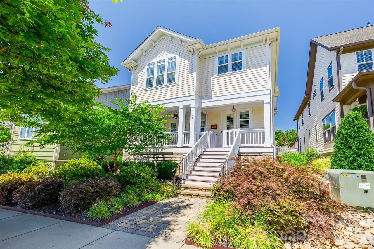 795 Digby Road - Photo 1