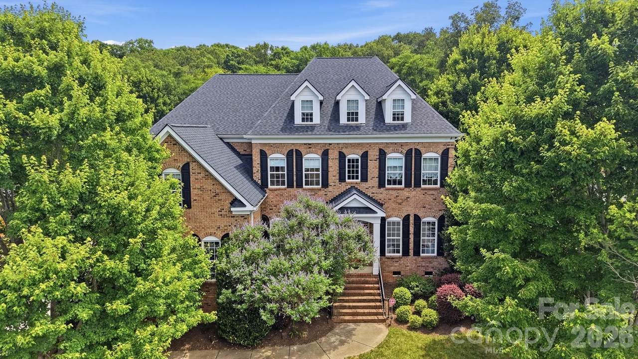 507 Five Leaf Lane - Photo 1