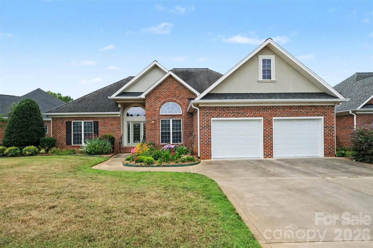 115 Blakemore Drive - Photo 1