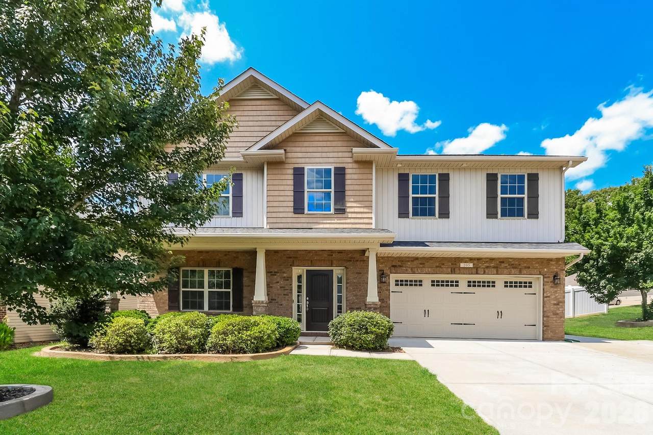 205 Taylors Creek Street - Photo 1