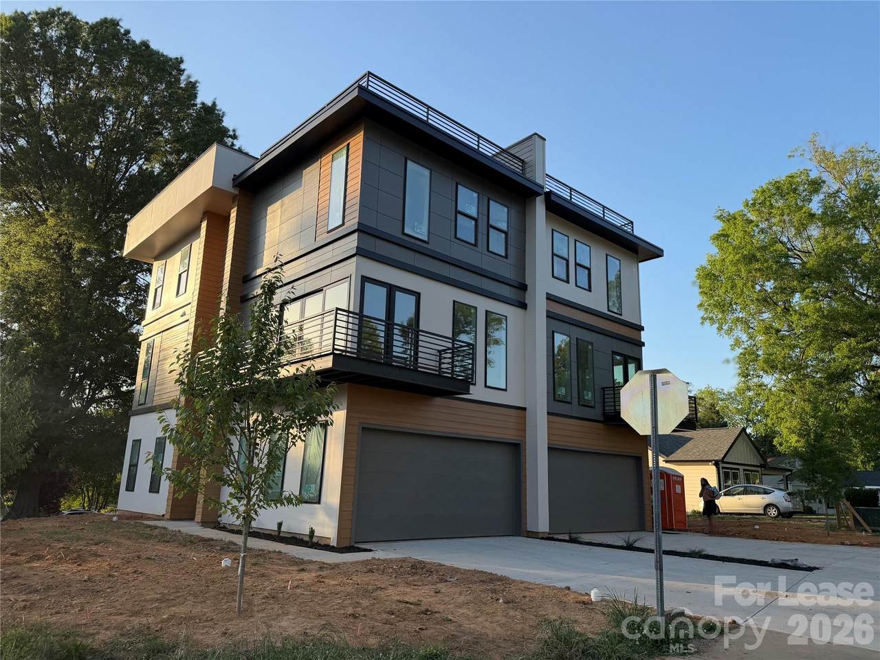 212 Smallwood Street - Photo 1