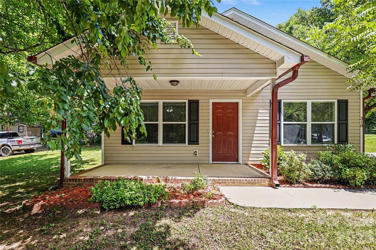 318 Pryor Street - Photo 1