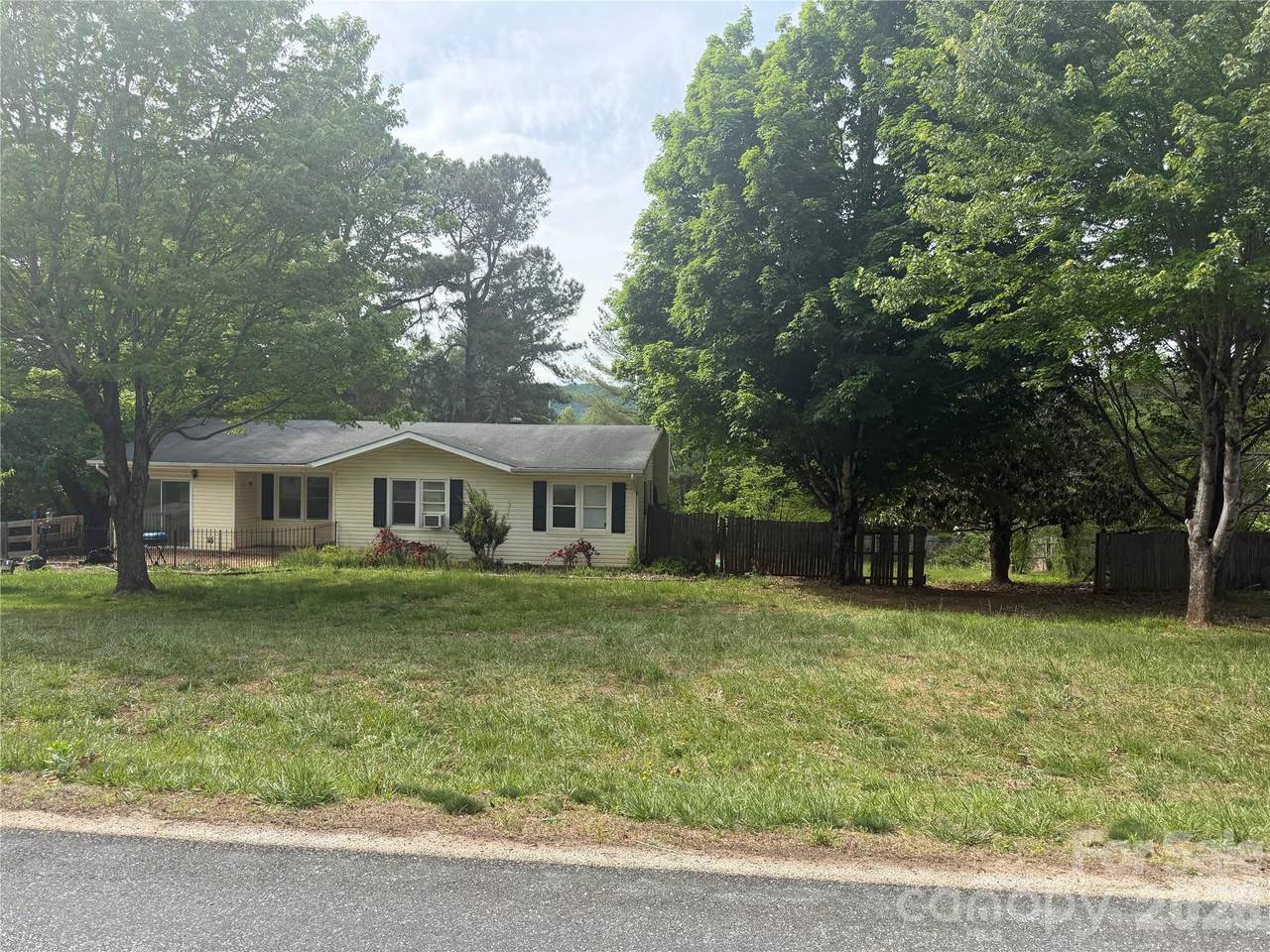 2723 Tatertown Loop - Photo 1