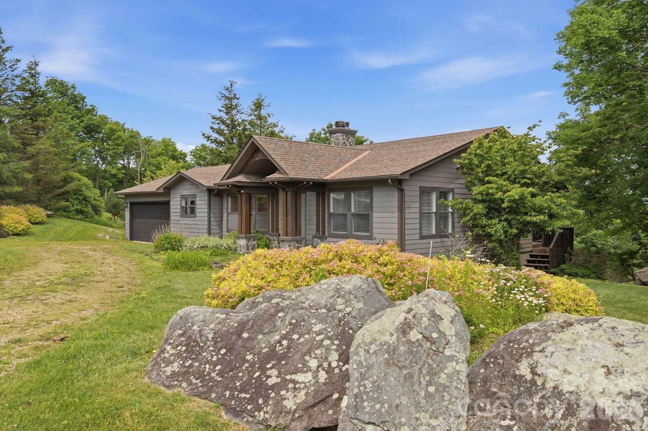 276 Four Diamond Drive - Photo 1