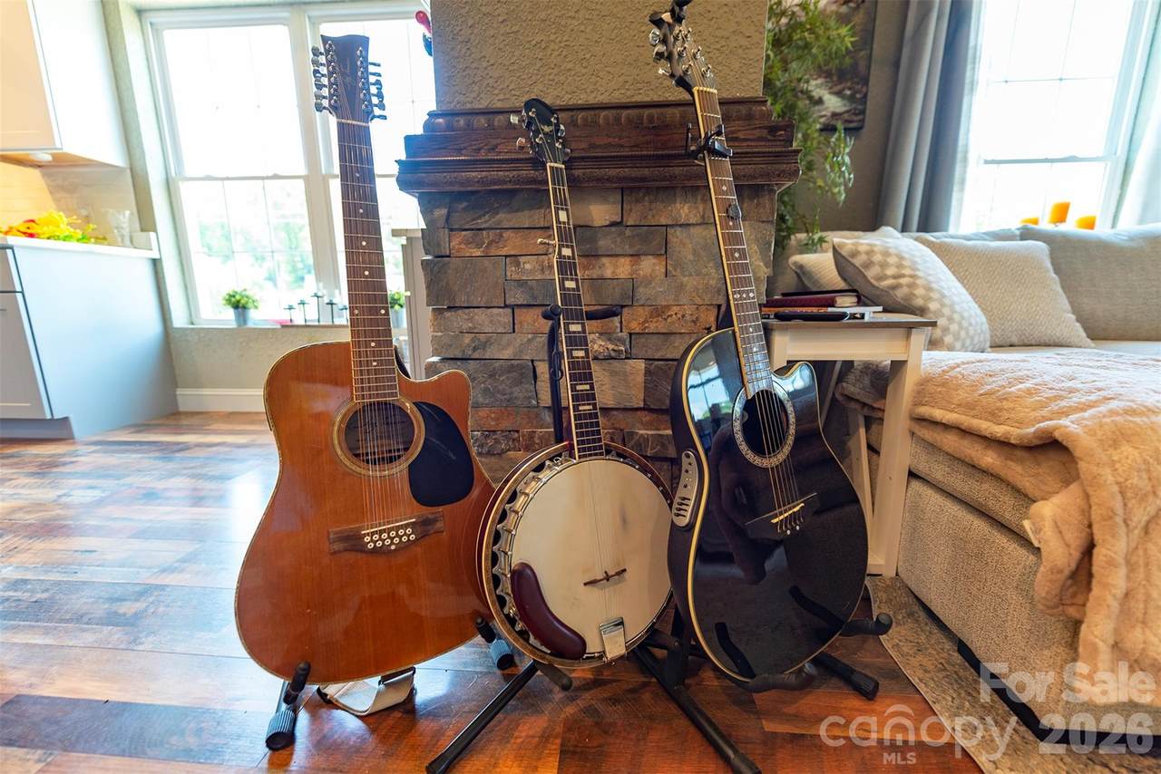 https://bt-photos.global.ssl.fastly.net/cmls/1280_boomver_1_4394484-1.jpg