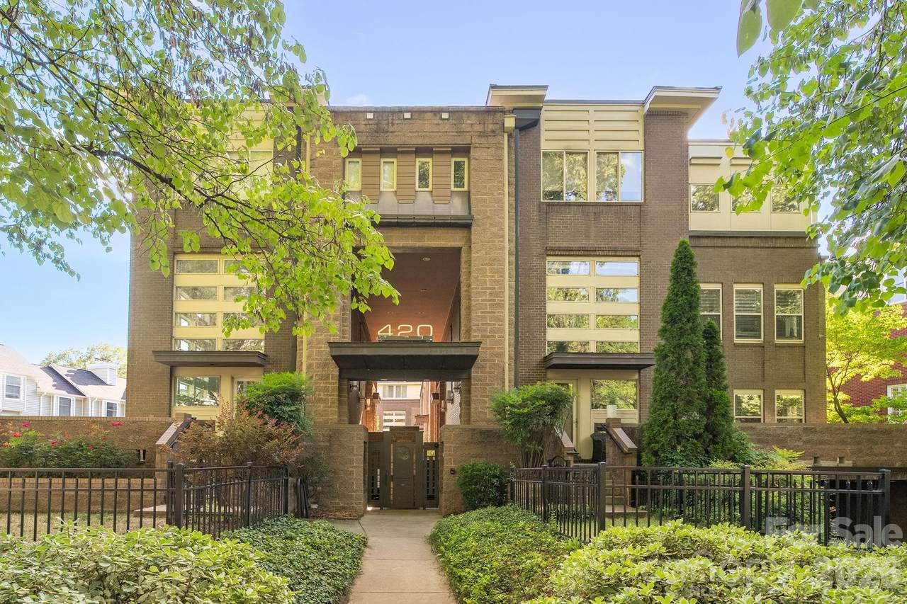 420 Queens Road - Photo 1