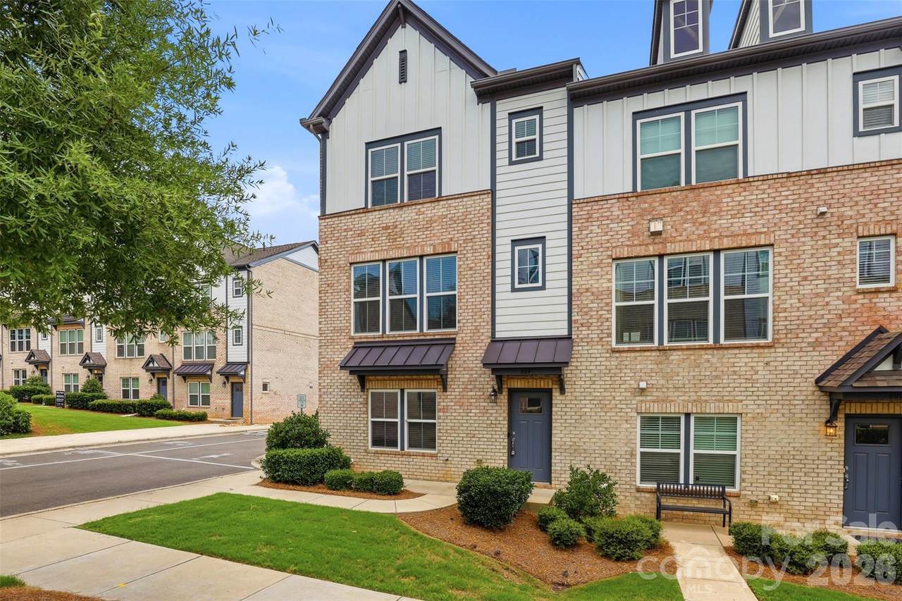 604 Tudor Park Way - Photo 1