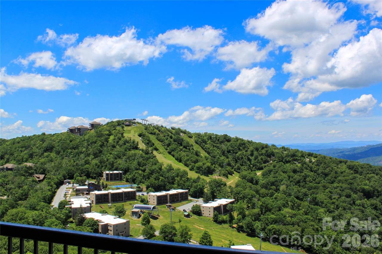 303 Sugar Top Drive - Photo 1