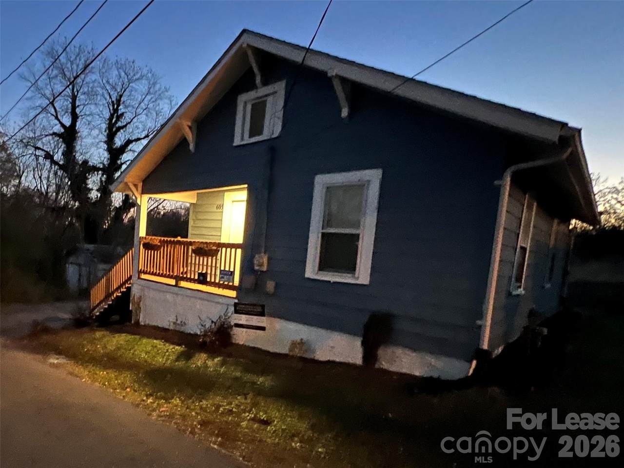 605 Center Street - Photo 1