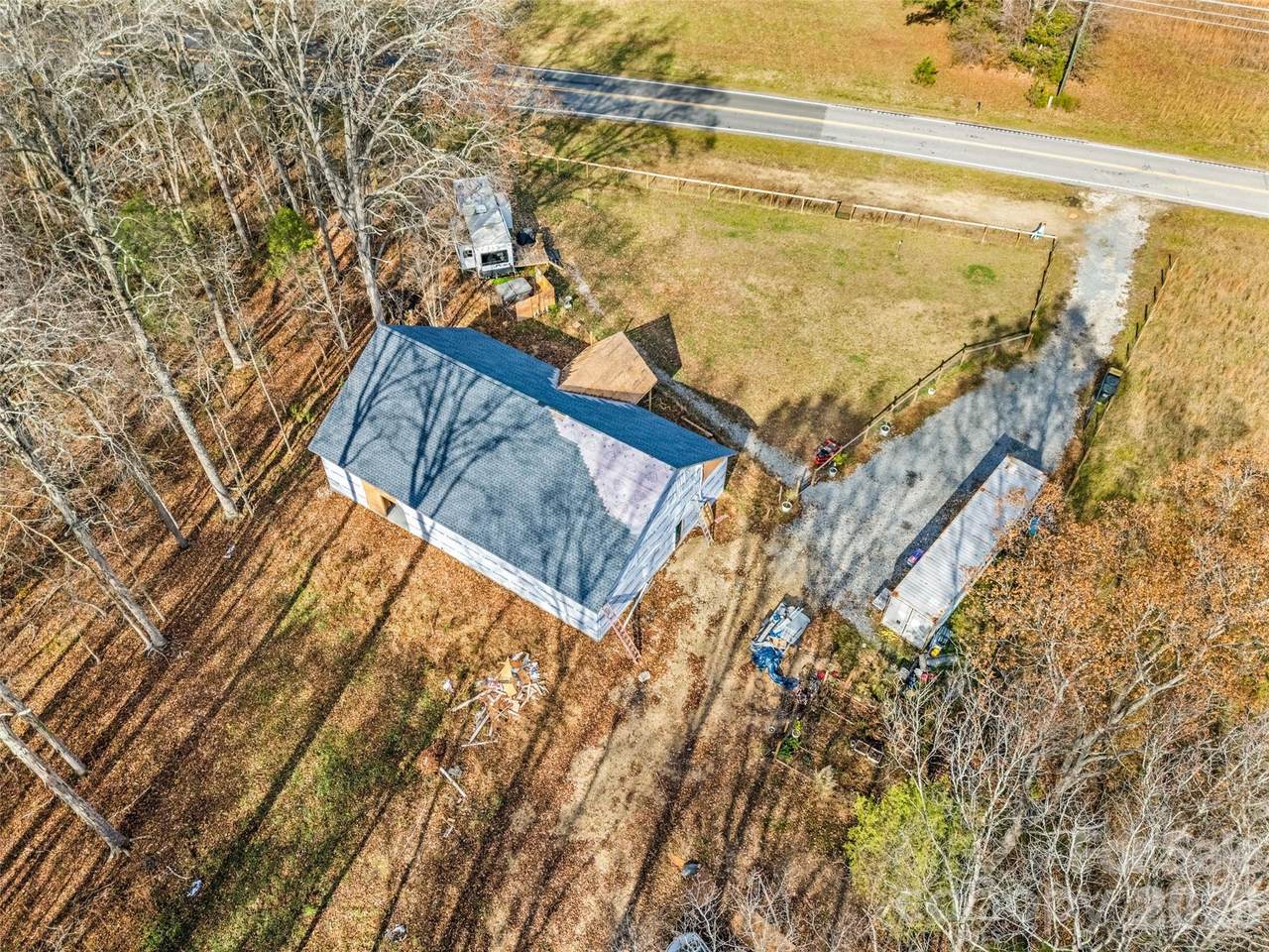 6027 Campbell Road - Photo 1