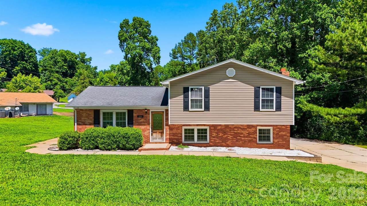 1401 Southwest Boulevard - Photo 1