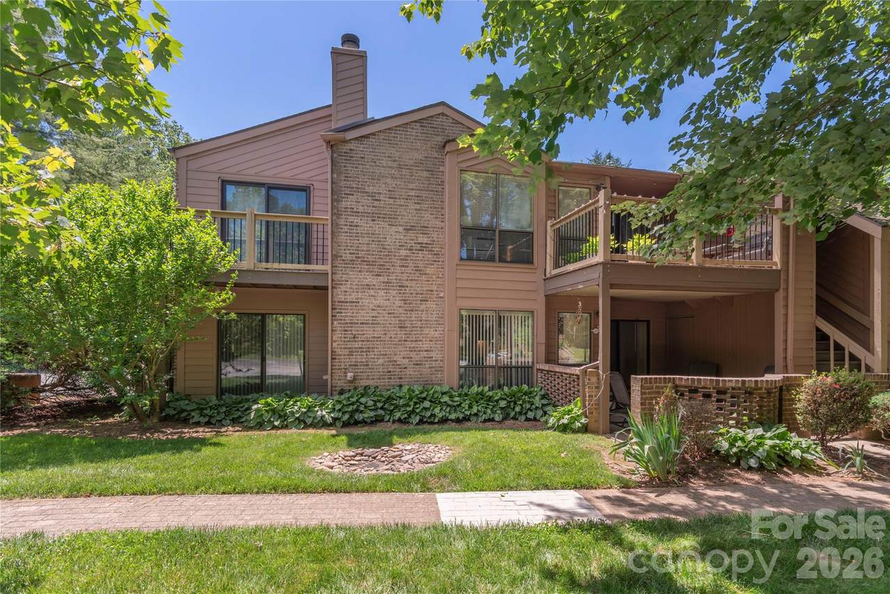 33 Ravencroft Lane - Photo 1