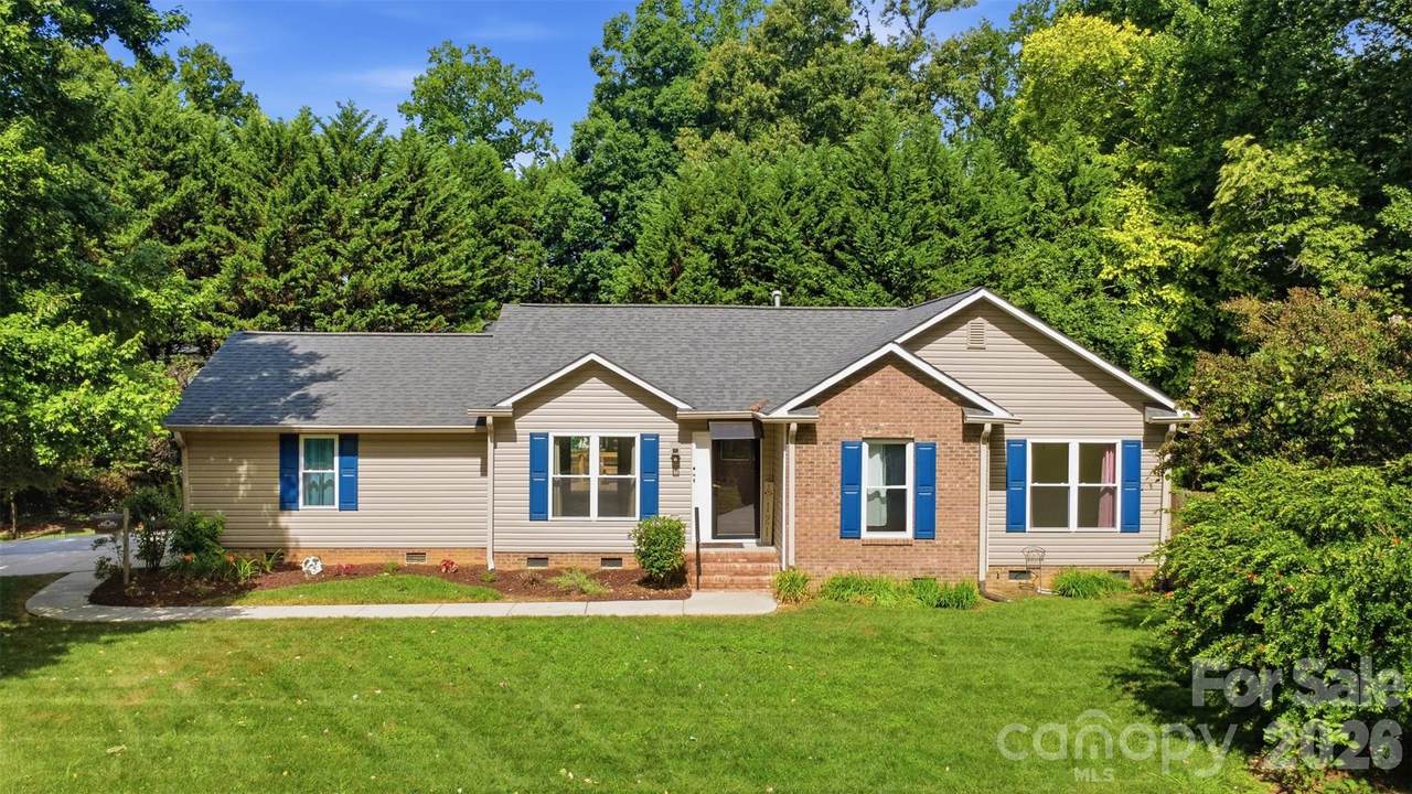 121 Oak Street - Photo 1