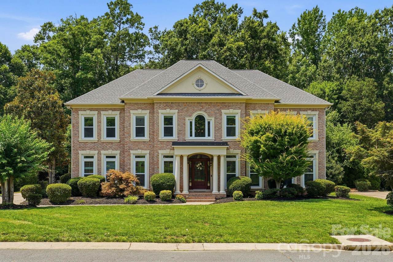 22012 Preswick Drive - Photo 1