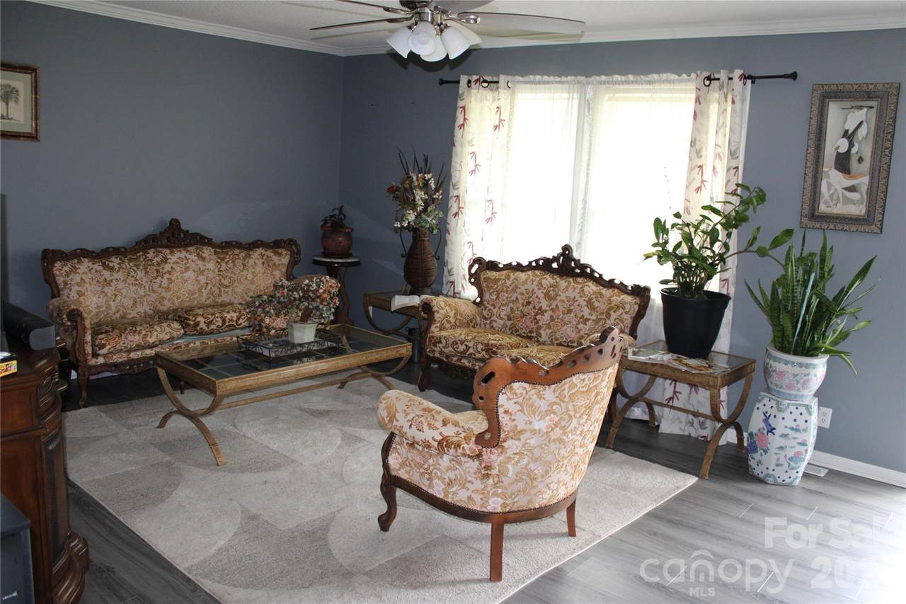 https://bt-photos.global.ssl.fastly.net/cmls/1280_boomver_1_4396167-1.jpg