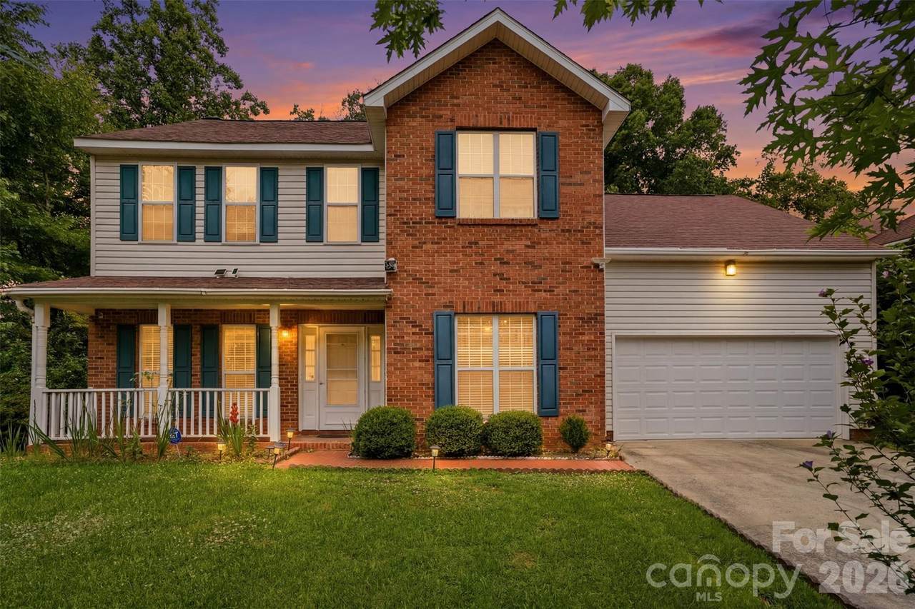 5619 Hedgecrest Place - Photo 1