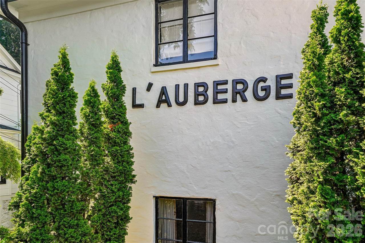 161 Melrose Avenue - Photo 1