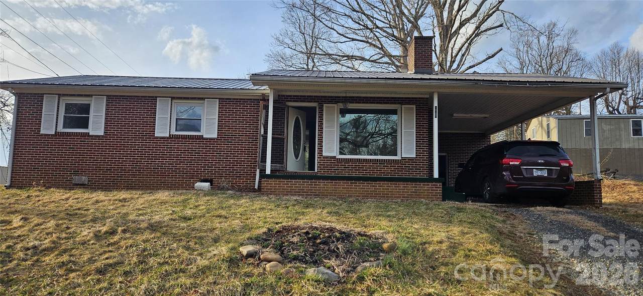 183 Maple Road - Photo 1