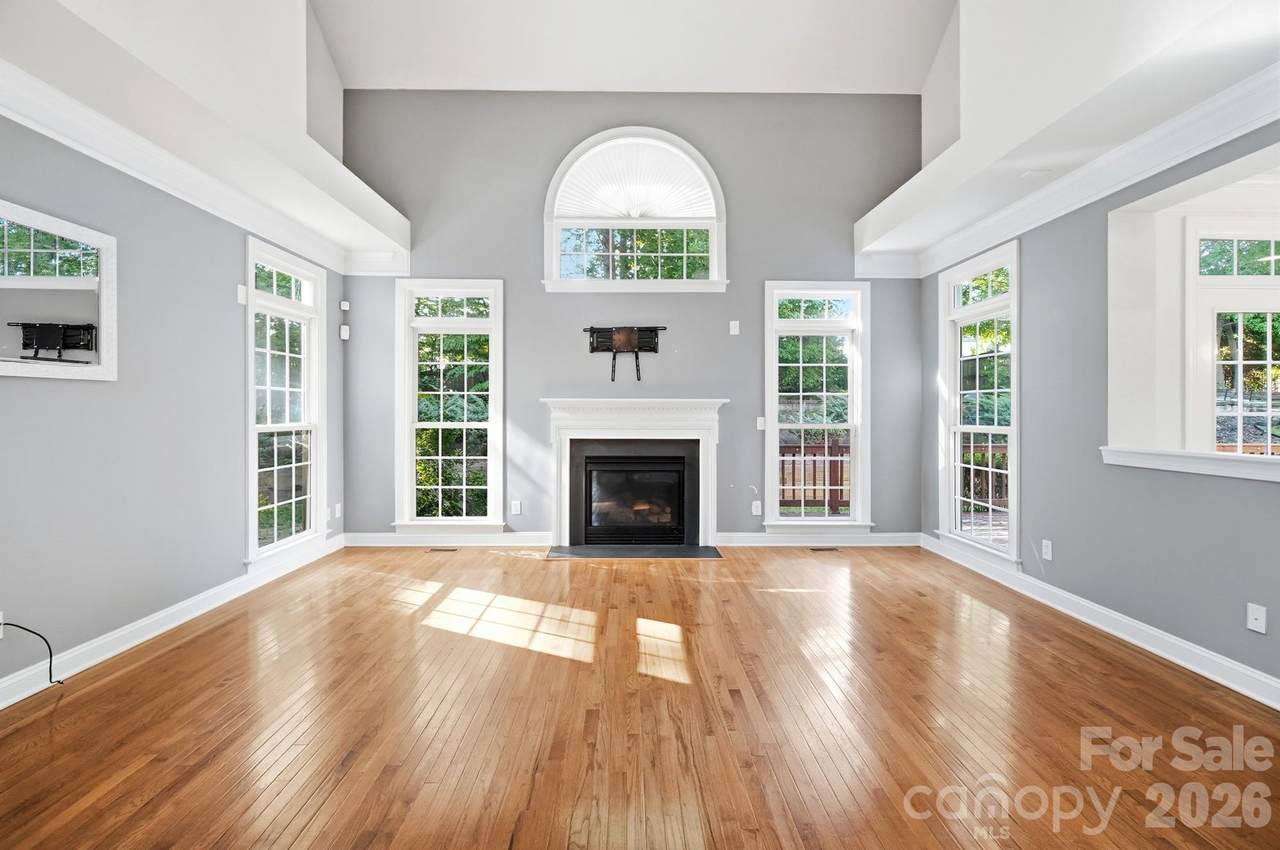 9915 Nicole Lane - Photo 1