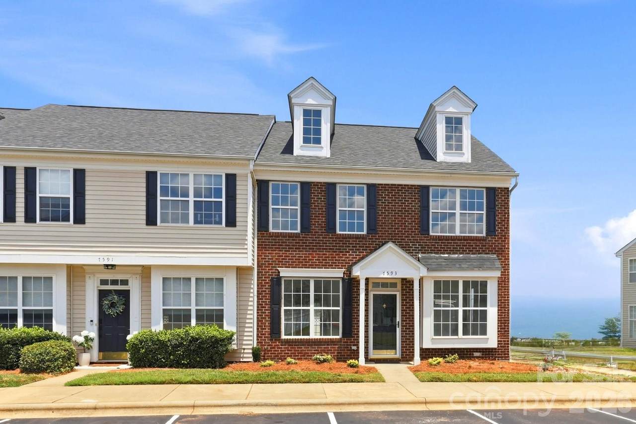 7593 Bluff Point Lane - Photo 1