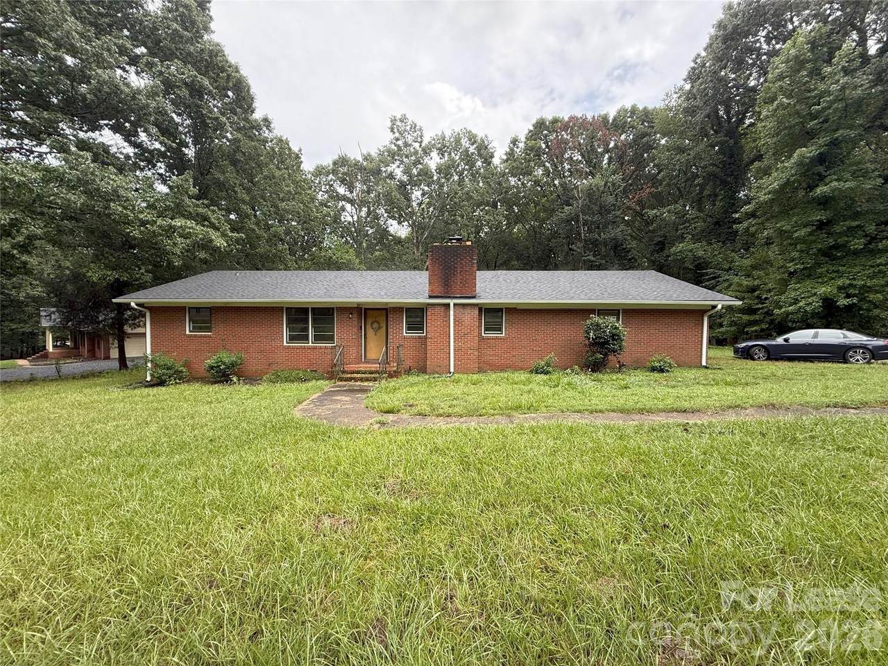 4001 Peggy Lane - Photo 1