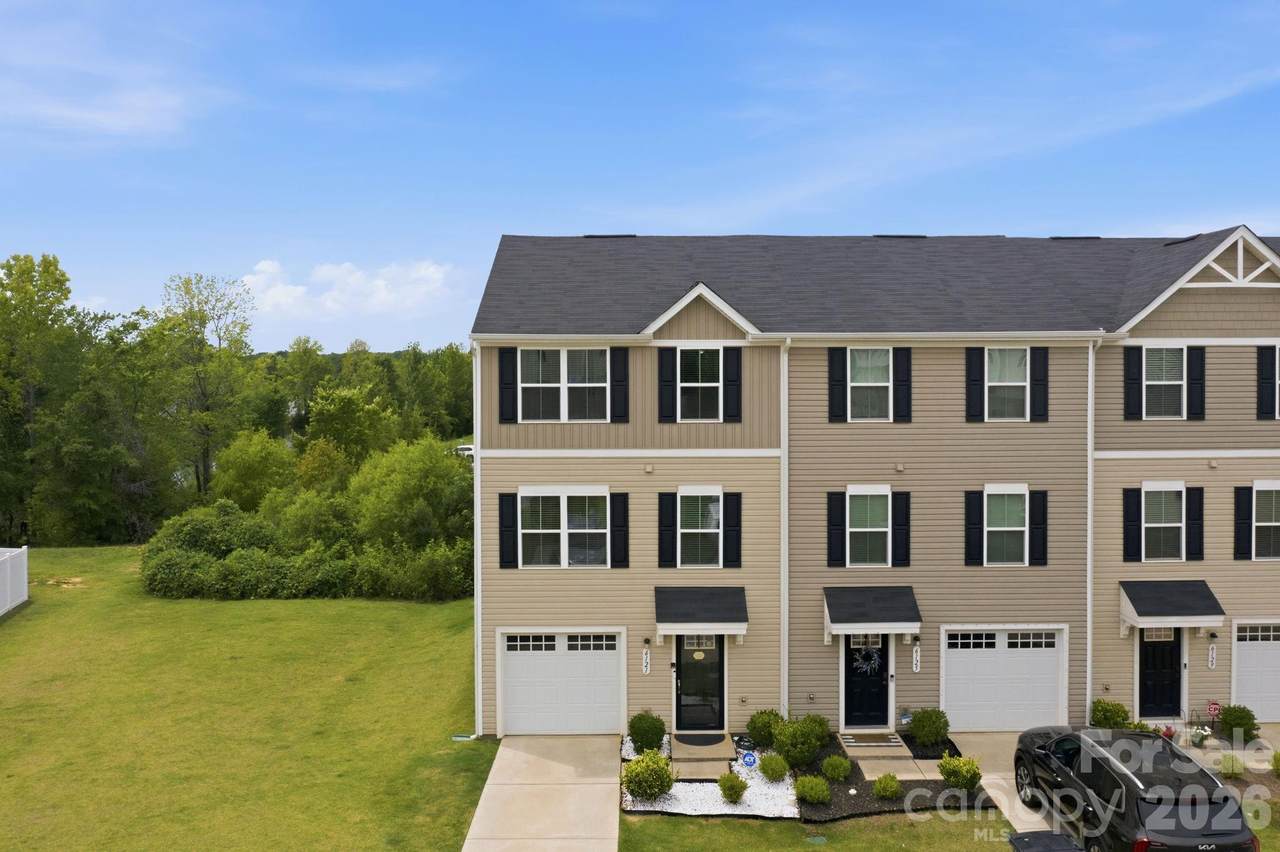 6121 Cutwater Circle - Photo 1