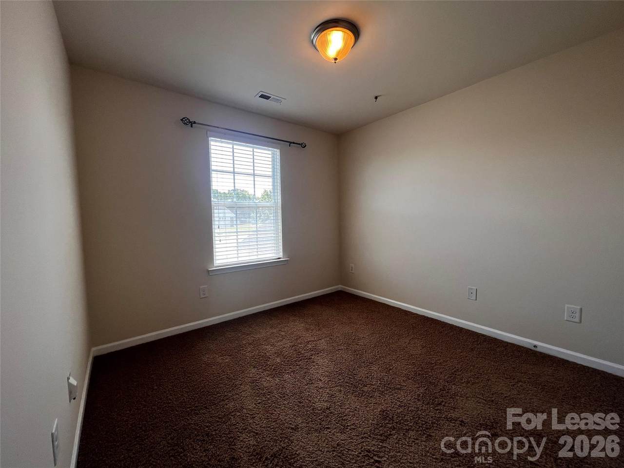 157 Leyton Loop - Photo 1