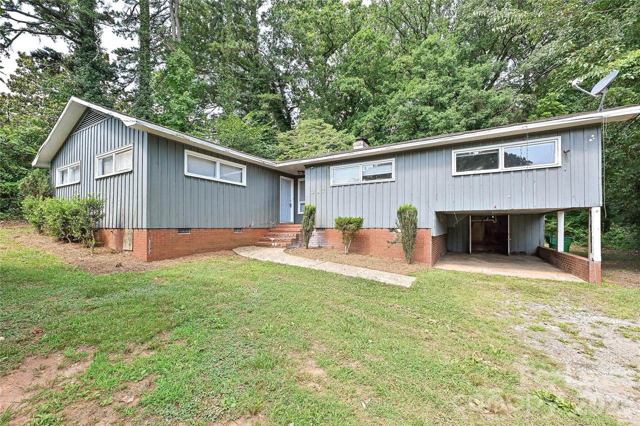 217 Bennett Street - Photo 1