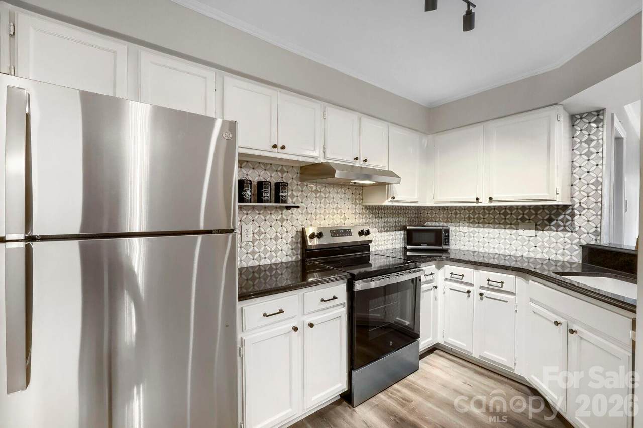 2520 Stradbrook Drive - Photo 1