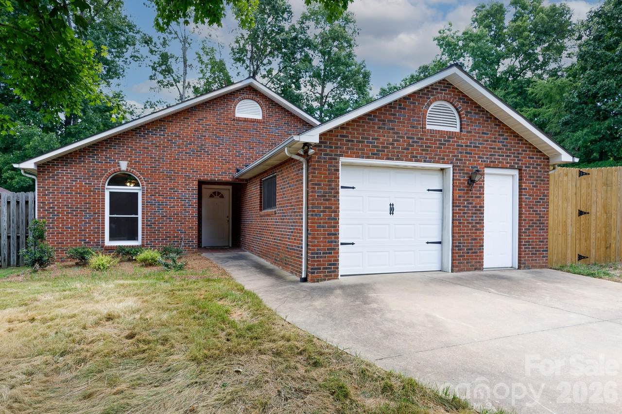 1108 Ebinport Road - Photo 1