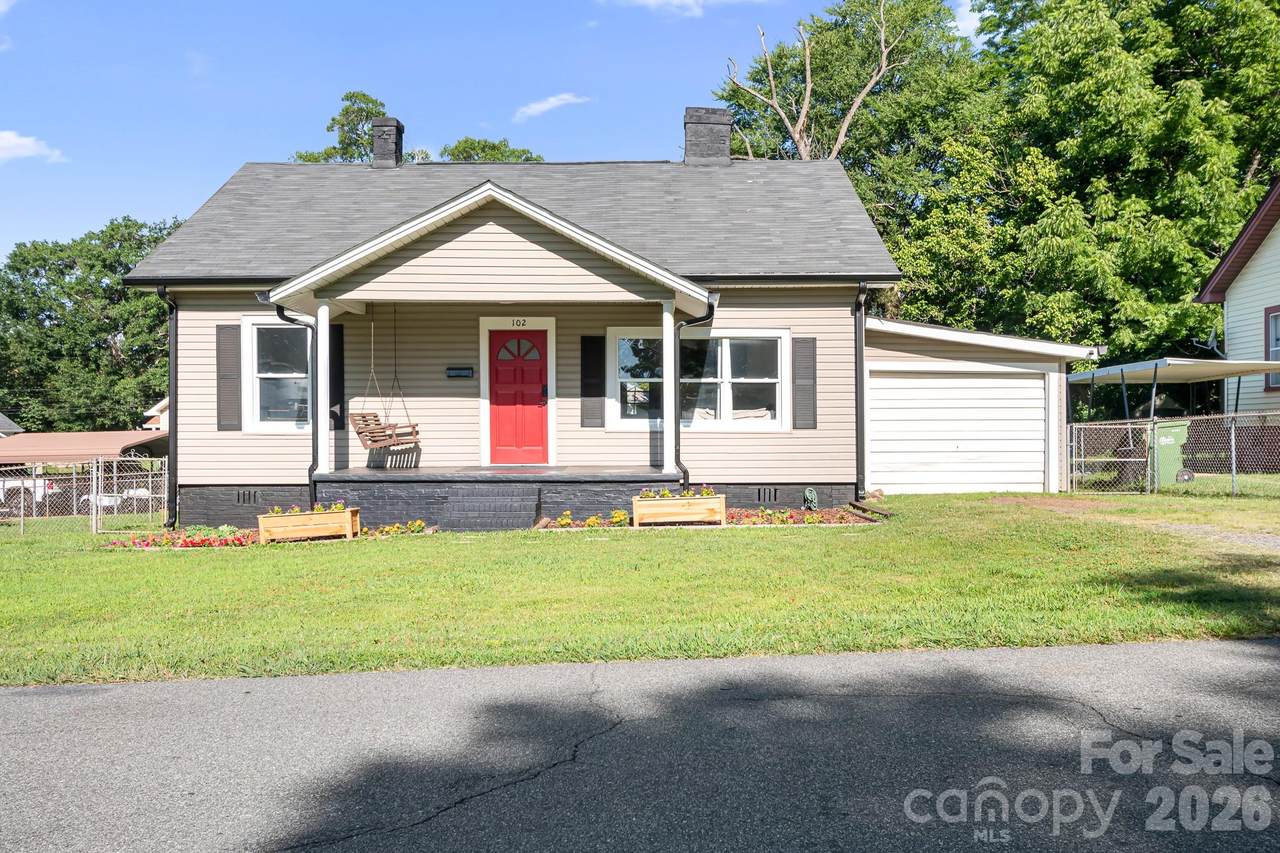 102 Madora Street - Photo 1
