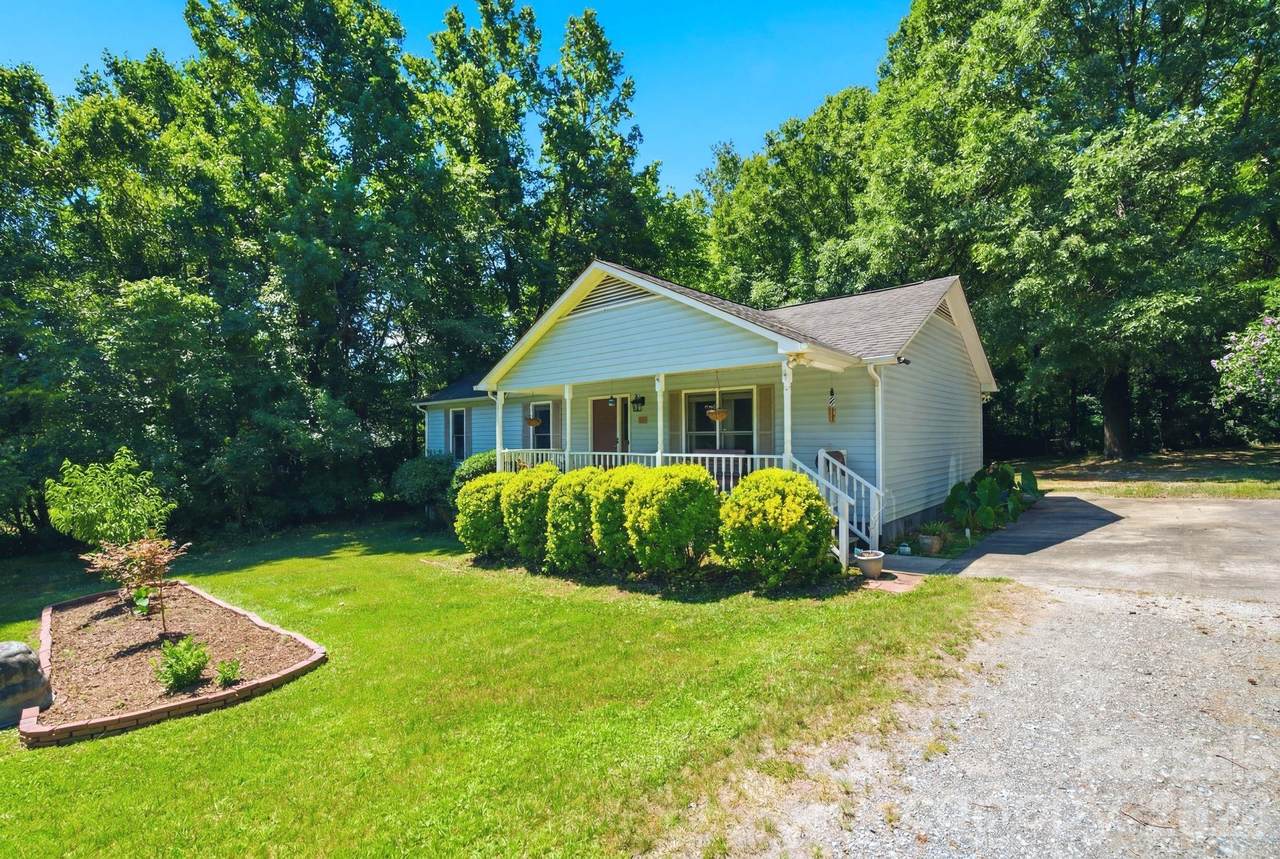 1949 Ridge Road - Photo 1