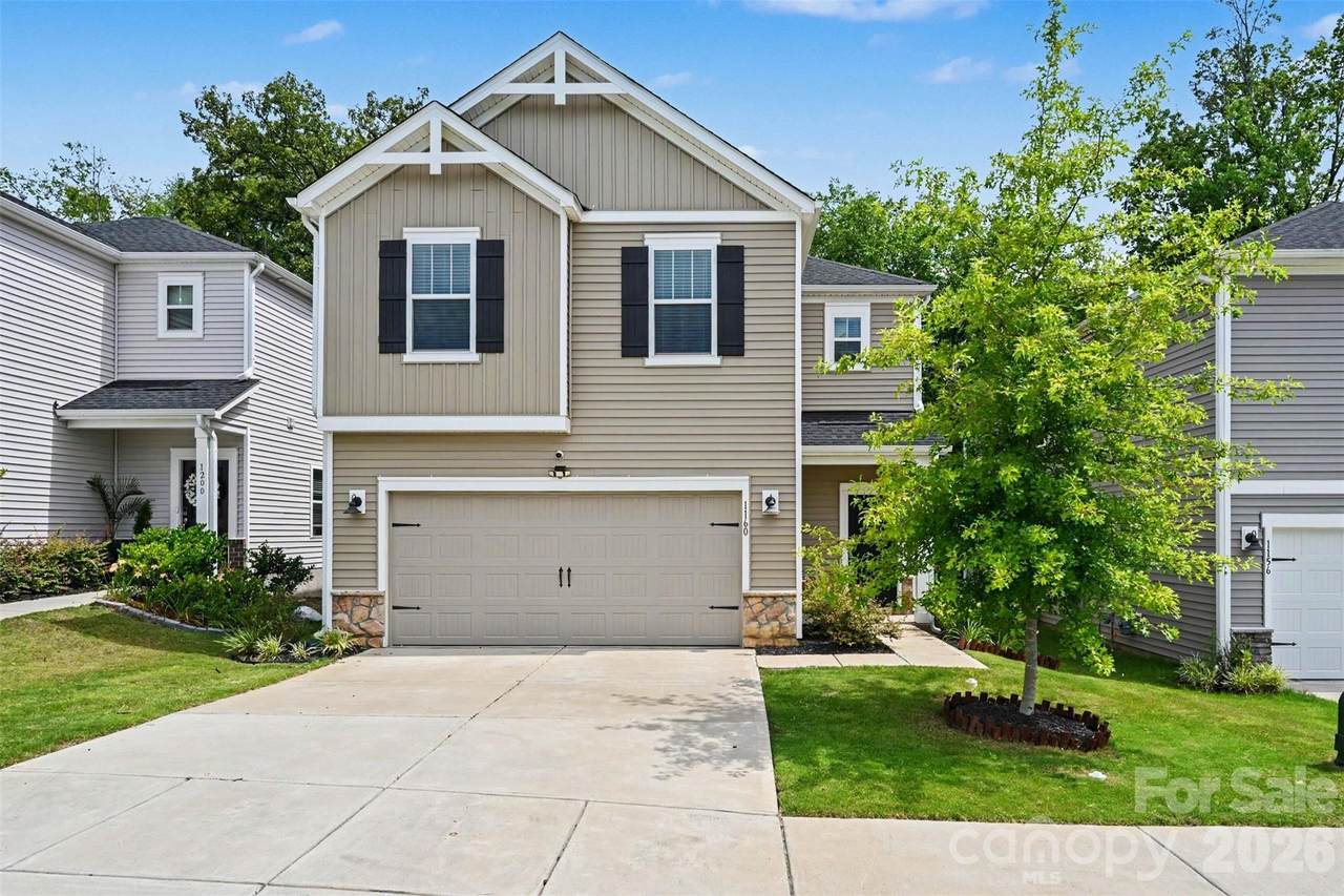 1160 Harland Street - Photo 1