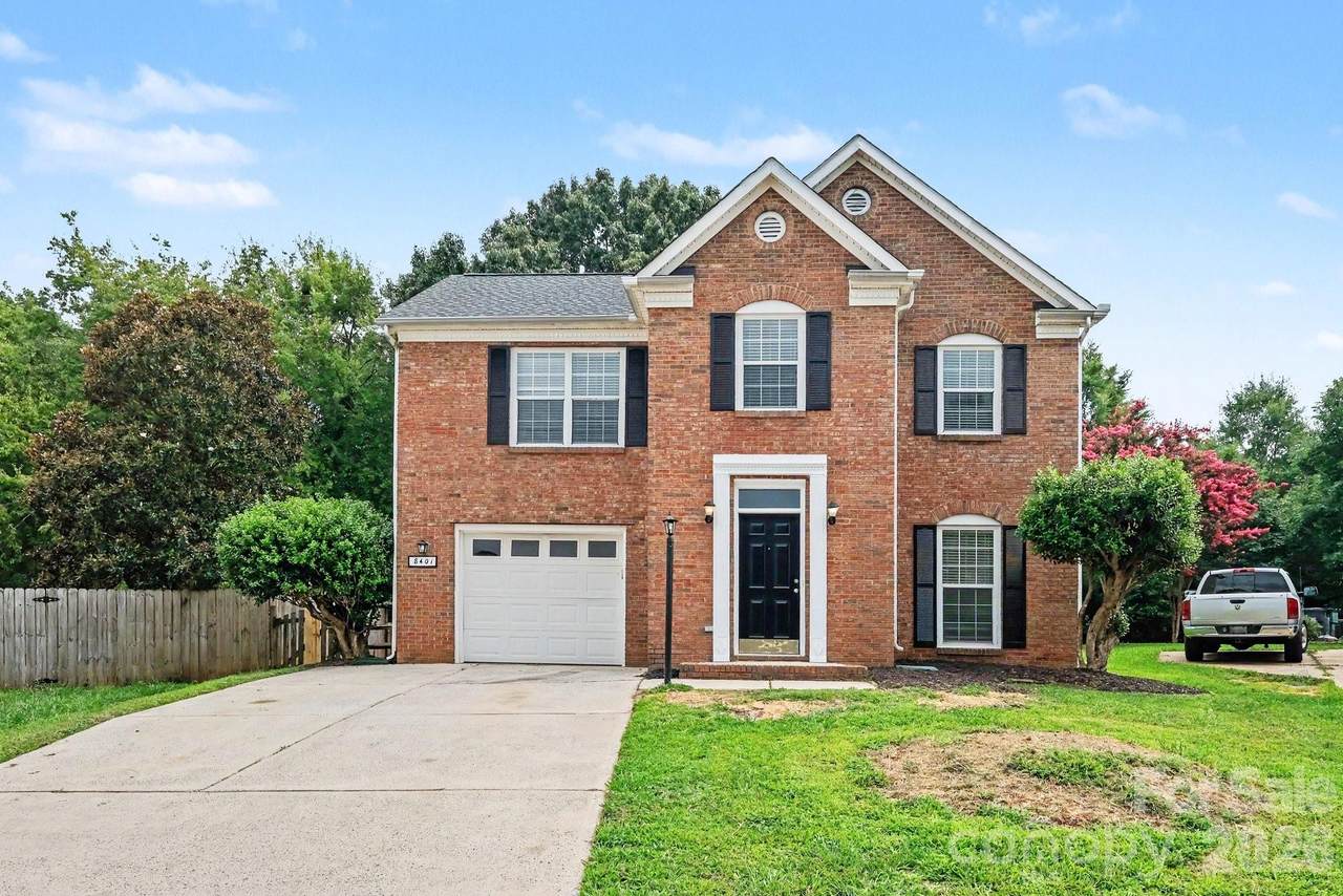 8401 Redstone View Drive - Photo 1
