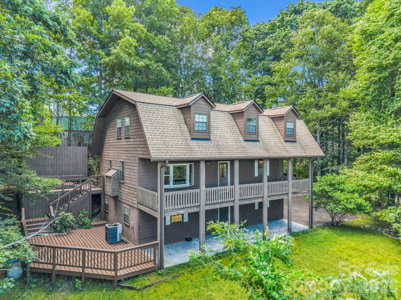 122 Birchwood Drive - Photo 1