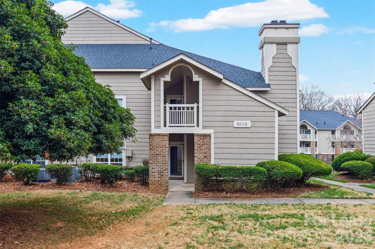 5003 Sharon Road - Photo 1