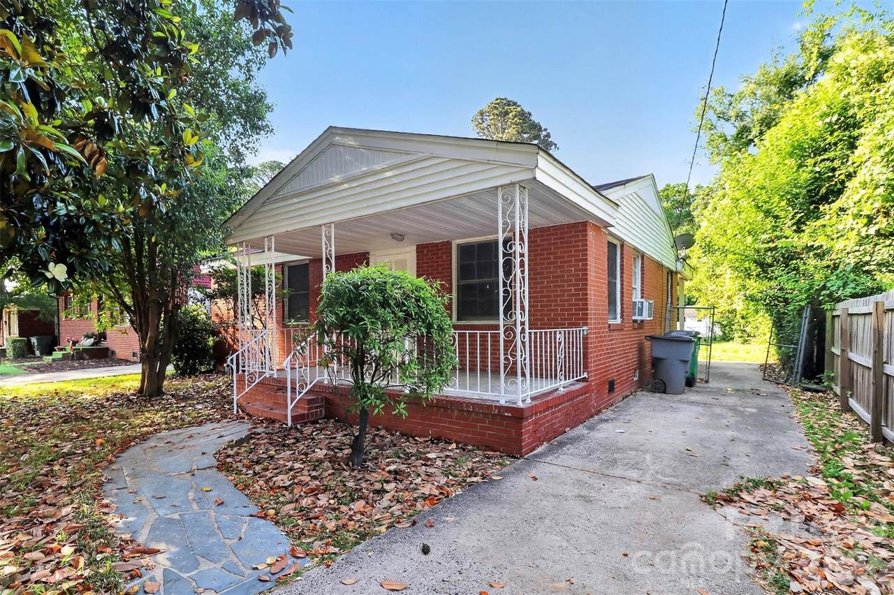 1813 Lasalle Street - Photo 1