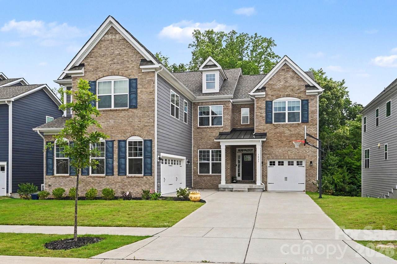 3025 Haley Circle - Photo 1