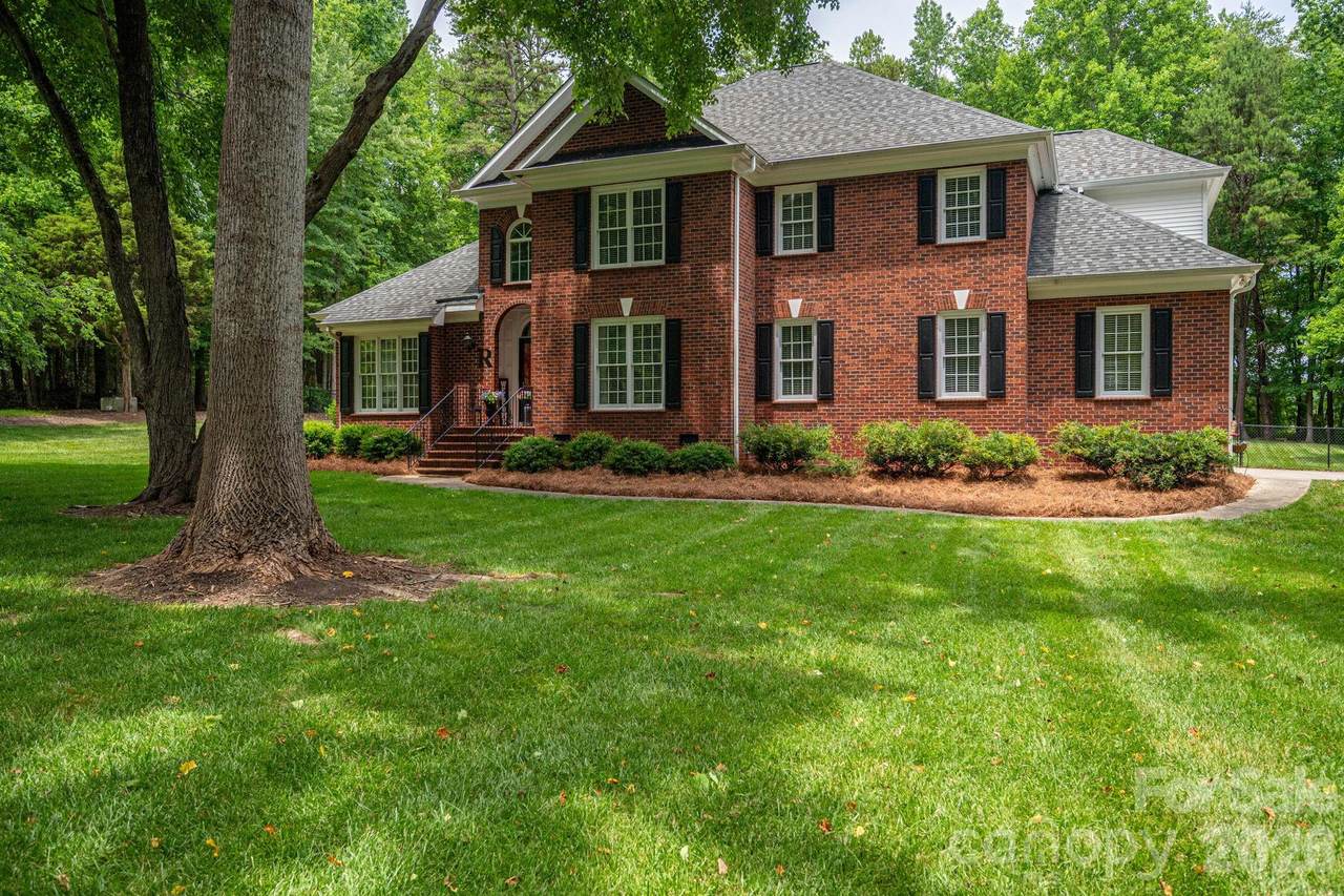 1259 Dorchester Road - Photo 1