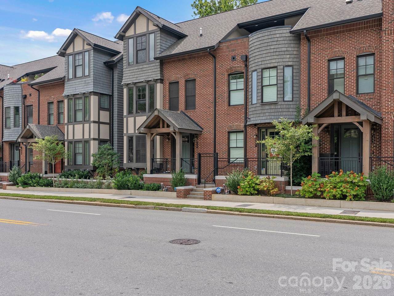 229 Broadway Street - Photo 1