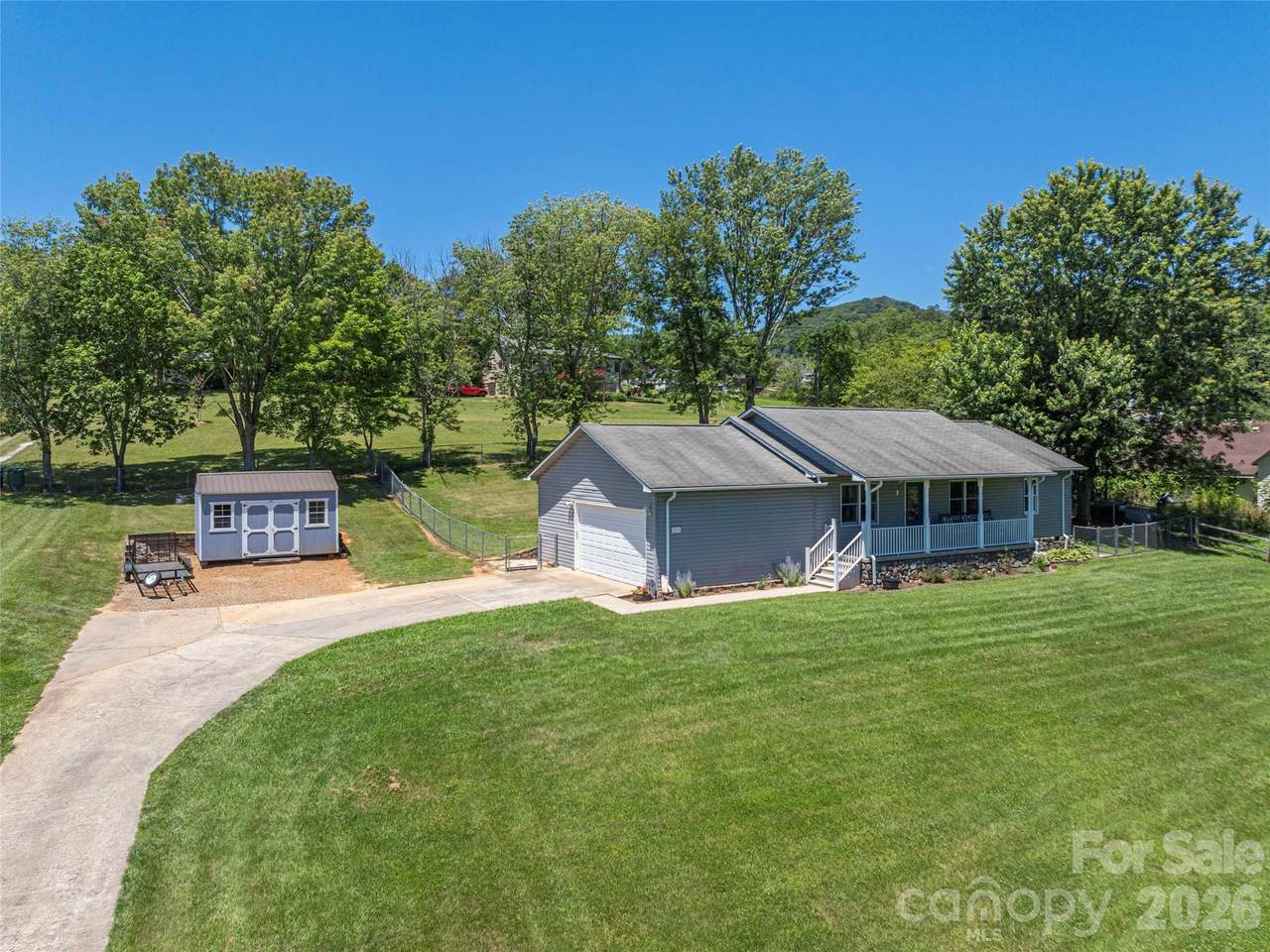 219 Hookers Gap Road - Photo 1