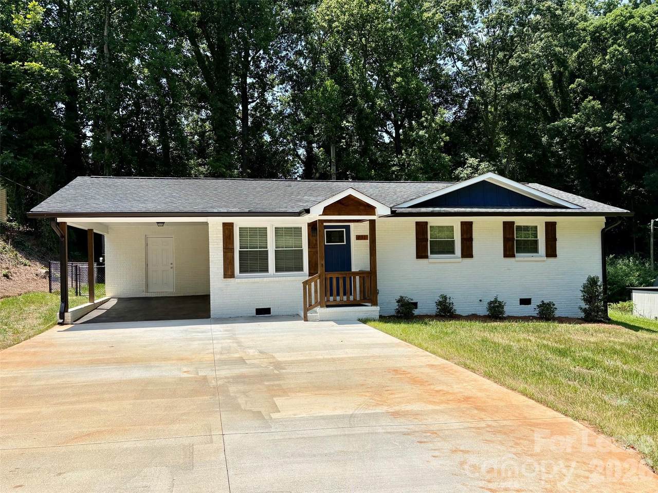 231 Oak Drive - Photo 1
