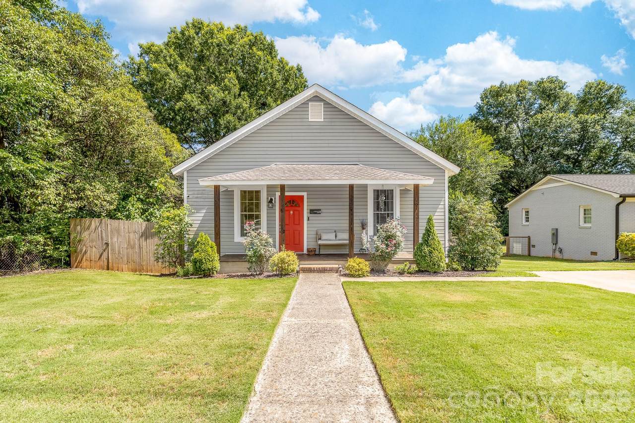 950 Lucas Street - Photo 1