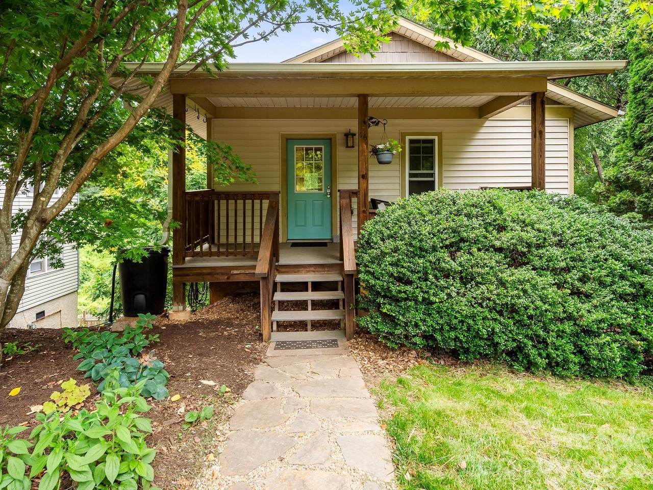 16 Jefferson Drive - Photo 1